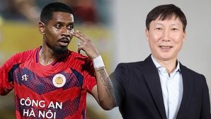 Ngôi sao Việt kiều gây sốt tại V.League, HLV Kim Sang-sik bất ngờ nhận 'mật thư'