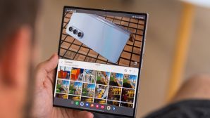 Siêu phẩm màn gập Galaxy Z Fold6 giảm gần chục triệu, đuổi sát nút iPhone 16 Pro Max