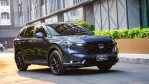 Honda CR-V có giá lăn bánh cực cạnh tranh đầu tháng 5/2025, sẵn sàng hạ đo ván cả Mazda CX-5