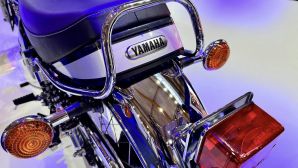 Tin xe cuối tuần: Yamaha ra mắt ‘huyền thoại côn tay’ chất hơn cả Honda Winner X và Exciter, giá mềm