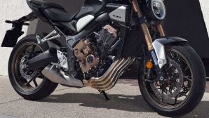 Honda chính thức ra mắt ‘đế vương côn tay’ mới cứng, xịn hơn Winner X và Yamaha Exciter, giá cực mềm