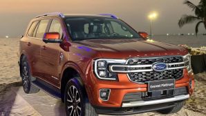 Áp chế Toyota Fortuner và Hyundai Santa Fe, giá lăn bánh Ford Everest đang cực rẻ cuối tháng 5/2025