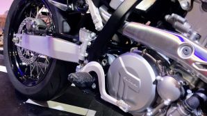 Suzuki ra mắt ‘huyền thoại côn tay’ mới chất hơn cả Honda Winner X: Thiết kế vượt thời gian, giá mềm