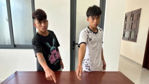 Chân dung 2 thanh niên nửa đêm xông vào ký túc xá đưa 9 học sinh ra ngoài đánh đập, cướp tài sản