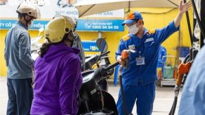 Giá xăng dầu chiều hôm nay 24/5: Bất ngờ tăng vọt lên cao chiều thứ 7, thị trường diễn biến cực căng