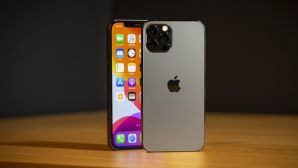 Chiến tướng iPhone 12 Pro rẻ như bèo cuối tháng 5, viền thép siêu sang, iPhone 16 Pro Titan lép vế