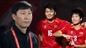 HLV Kim Sang-sik có quyết định khó tin, ĐT Việt Nam chốt 'quân xanh' trước trận gặp Malaysia