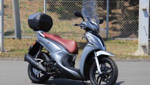 Khai chiến Honda SH, ‘vua xe ga’ 125cc mới giá 63 triệu đồng ra mắt, thiết kế sang hơn Air Blade