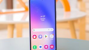 Galaxy A54 5G vẫn có hàng mới, vua tầm trung Android bán siêu chạy, trang bị vẫn đỉnh hơn iPhone 16