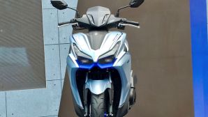 Yamaha NVX 155 2025 chính thức ra mắt tại Việt Nam giá từ 56,5 triệu đồng: Hạ đo ván Honda Air Blade