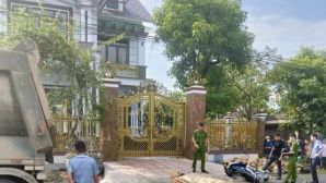 Hiện trường ám ảnh người đàn ông tử vong trước căn biệt thự ở Phú Thọ, tiết lộ nguyên nhân vụ việc