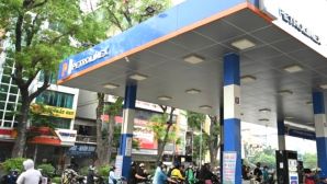 Giá xăng dầu hôm nay 3/7: Trong nước giảm 'ác liệt' từ 15h chiều, xăng chỉ còn hơn 19.000 đồng/lít?