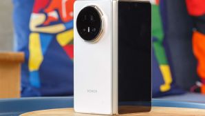 Honor Magic V5 ra mắt: Smartphone màn hình gập mỏng nhất thế giới, trang bị áp đảo Galaxy Z Fold6