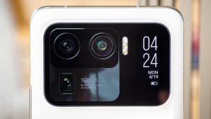 Xiaomi đón chào bom tấn 2025 với smartphone 2 màn hình, flagship Xiaomi 16 phải chào thua