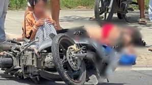 Va chạm kinh hoàng giữa xe máy với xe bán tải khiến 2 người tử vong, con gái gào khóc tại hiện trường