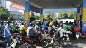 Giá xăng dầu hôm nay 24/7: Trong nước tiếp tục tăng từ chiều nay?