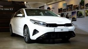 Giá xe Kia K3 lăn bánh cập nhật cuối tháng 7/2025 ở mức cực kỳ rẻ, đả bại Hyundai Elantra và Mazda3