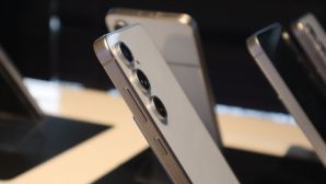 Samsung rục rịch ra mắt chiếc Galaxy S25 giá rẻ mới trang bị khiến iPhone 16 Pro lo sốt vó
