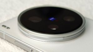 Liên minh Samsung - vivo tung đòn chí mạng vào iPhone 17 Pro Max: vivo X300 sắp ra mắt với camera siêu khủng!
