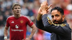 Hojlund 'xách vali' rời Old Trafford, Man United chiêu mộ 'Lewandowski 2.0' dự bị cho Sesko?