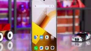 iQOO 13 chưa đầy 13 triệu, sát thủ hiệu năng với sức mạnh ngang ngửa Galaxy S25 Ultra nhưng rẻ bèo