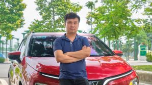 Chủ xe VinFast VF 5 sau 2 năm sử dụng: ‘Không khói bụi, tiết kiệm, dùng rẻ ngang xe máy’