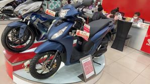Bảng giá xe Honda Vision 2025 giữa tháng 8/2025 giảm thủng đáy: Quyết đấu xe máy điện nhờ giá cực rẻ