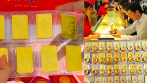 Giá vàng hôm nay 19/8/2025: Lập đỉnh 125 triệu đồng rồi đứng khựng, nhà đầu tư 'nín thở'