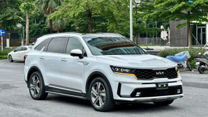Giá xe Kia Sorento lăn bánh cuối tháng 8/2025 giảm cực sâu, đánh úp Ford Everest và Toyota Fortuner