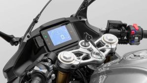 Tin xe 26/8: Ra mắt 'kẻ huỷ diệt' Yamaha Exciter và Honda Winner X giá 59 triệu đồng, có ABS 2 kênh