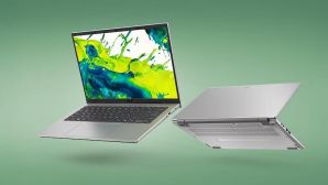 Laptop AI mỏng nhẹ cho mùa tựu trường tối ưu cho ngành Logistics