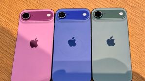 iPhone 17 Air siêu mỏng lần đầu lộ diện ngoài đời thật: Thiết kế sang chảnh, màu sắc độc đáo gây sốt