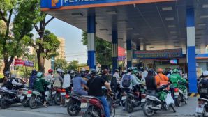 Giá xăng dầu hôm nay 20/9: Giảm sâu đến 1,4% chỉ trong một đêm, chuyện gì đây?