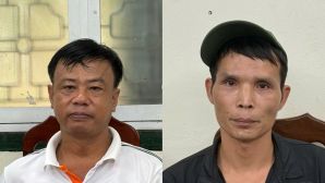2 tài xế xích lô bị tố 'chặt chém' cho 2 cuốc xe dạo vòng phố cổ, vài km lấy giá bằng vài chục km