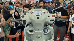 Hạ gục Honda SH Mode, Suzuki chính thức ra mắt ‘vua xe ga’ 125cc mới đẹp long lanh giá 40 triệu đồng