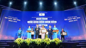 Xanh SM là ‘Doanh nghiệp kinh doanh vận chuyển khách du lịch bằng ô tô tốt nhất’