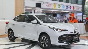 Giá xe Toyota Vios lăn bánh đầu tháng 10/2025 giảm sập sàn, quyết đấu Honda City và Hyundai Accent