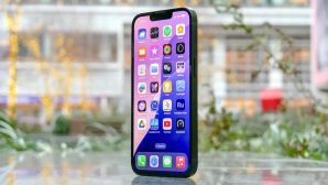 iPhone 16e vẫn là lựa chọn chip mạnh giá rẻ nhất, trên trình iPhone 15, rẻ hơn iPhone 17 10 triệu