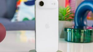 iPhone Air bắt đầu hạ giá đại chiến Galaxy S25 Edge, thiết kế mỏng nhẹ nhưng bền bỉ như iPhone 17 Pro