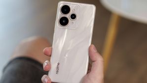 Sát thủ flagship mới nổi Realme 15 Pro đại chiến Galaxy S25, bậc thầy AI tiệc đêm đe nẹt iPhone 16