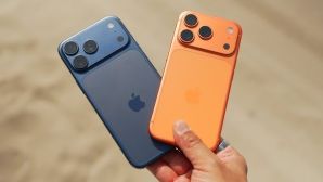 iPhone 17 với vỏ nhôm bị chê 'tơi tả' vẫn đắt hàng trên toàn thế giới