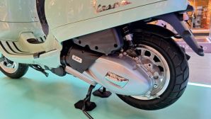 Tin xe trưa 13/10: Hãng xe Ý lừng danh ra mắt ‘cơn ác mộng’ của Honda SH với giá chỉ 75 triệu đồng