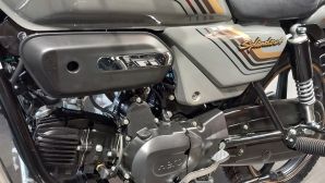 ‘Vua côn tay’ 100cc mới chính thức về đại lý giá 23 triệu đồng: Đại chiến Honda Winner R và Exciter