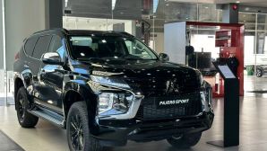 Giá lăn bánh Mitsubishi Pajero Sport rẻ ‘chạm đáy’, ‘ăn thua đủ’ với Ford Everest và Toyota Fortuner