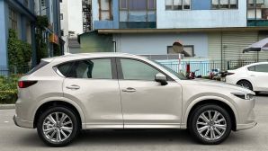 Mazda CX-5 ‘đè ép’ Honda CR-V bằng mức giá lăn bánh cực cạnh tranh ở thời điểm giữa tháng 10/2025