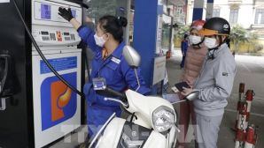 Giá xăng dầu hôm nay 21/10: Liên tiếp giảm do lo ngại về tình trạng dư cung