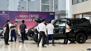Toyota Land Cruiser Prado 2025 phải giảm giá sâu để kiếm khách