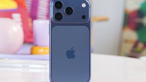 Bảng giá iPhone 17 Pro tháng 10: Sẵn hàng, rẻ hơn iPhone 17 Pro Max tới 3.5 triệu