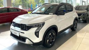 Loạt SUV cỡ nhỏ đồng loạt giảm giá sâu: Sonet liên tục hạ giá, Venue còn 450 triệu đồng