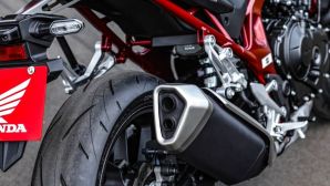 Honda chính thức ra mắt ‘huyền thoại côn tay’ mới ‘chất’ hơn Winner R và Yamaha Exciter, giá hấp dẫn